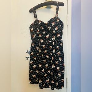 Skull & Roses dress size LG 🌹